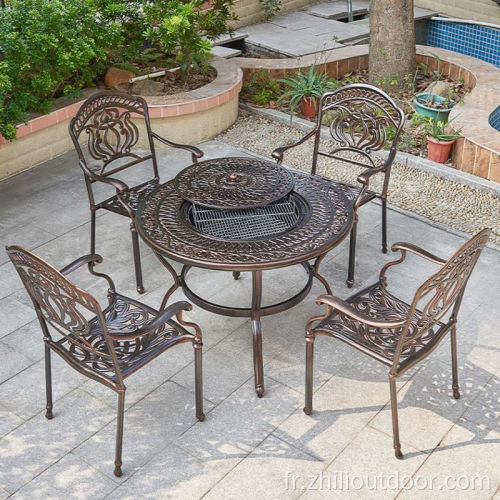 Table et chaises de jardin en fer forgé forgé